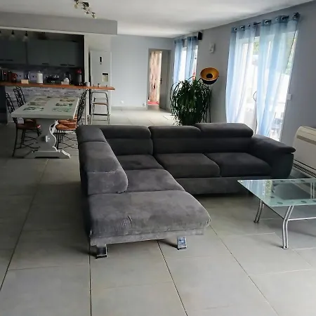 A Caz Beautiful 400 M2 Vacation With Pool Pimbo